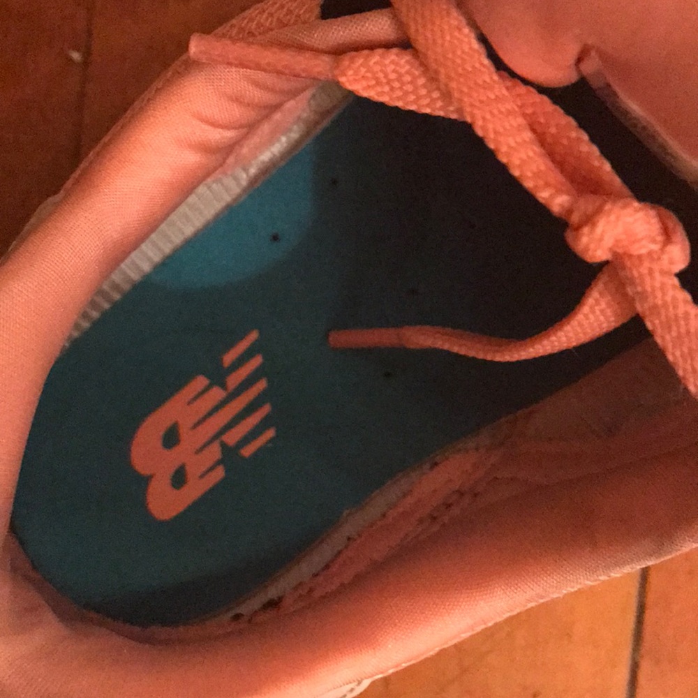 pink new balances - Picture 5 of 6